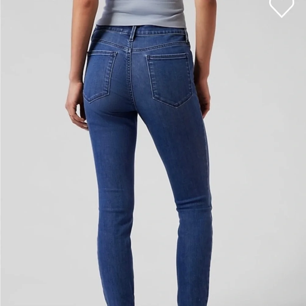 Athleta skinny jeans. - Picture 2 of 9